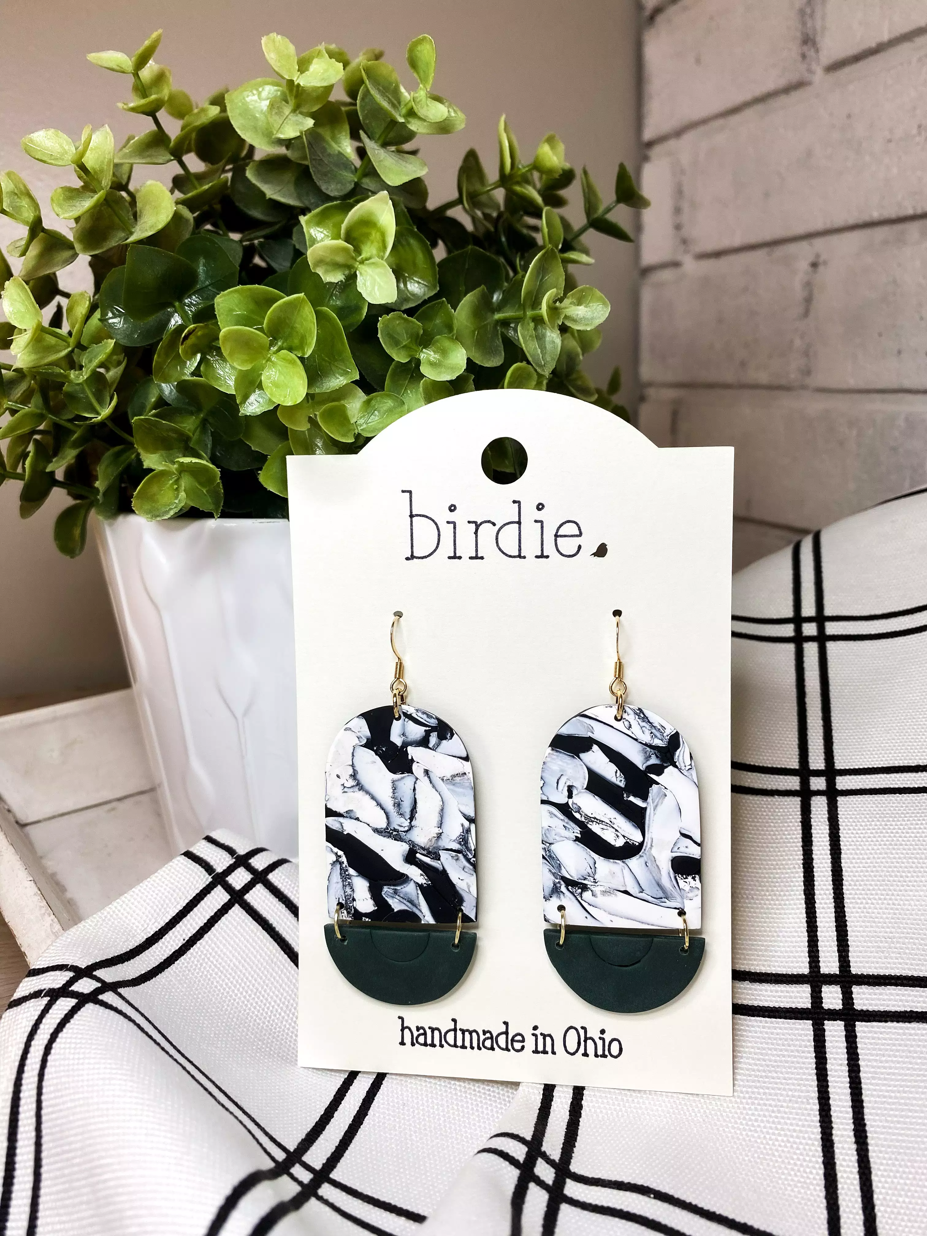 Birdie Large Dangle Black Marble Earrings