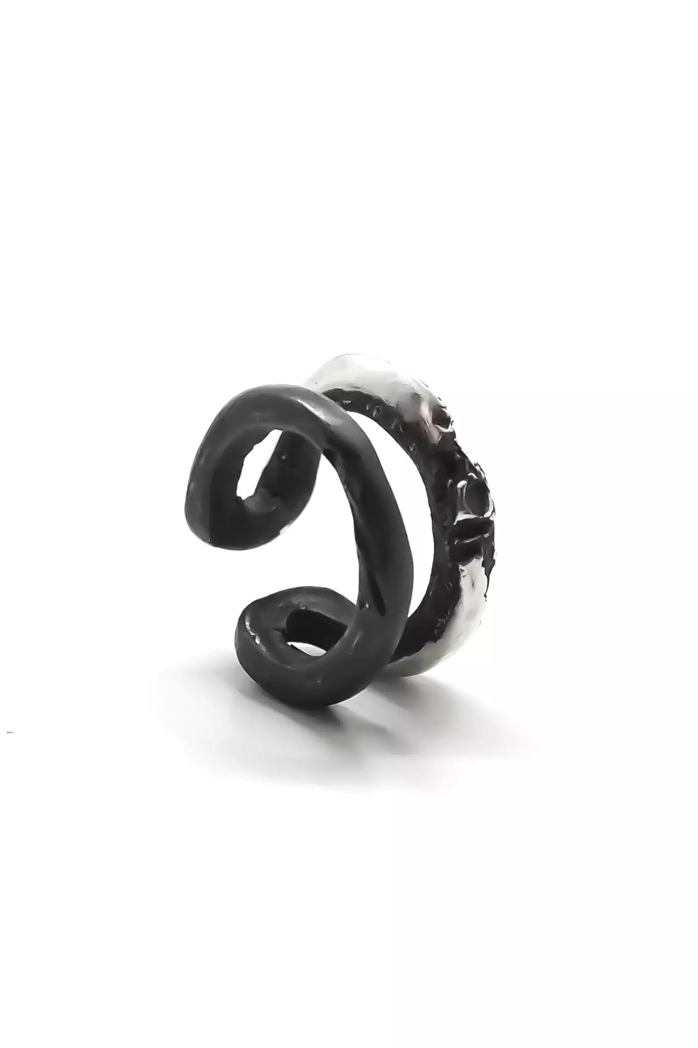 Black Eye Ear Cuff