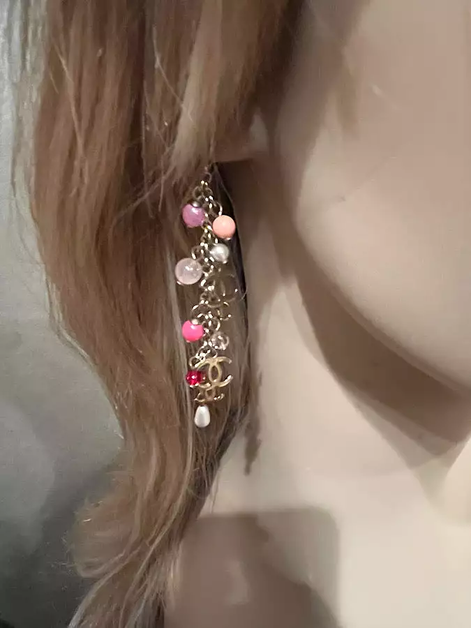 Chanel 19S 2019 long pierced CC pink bead Pearl dangle earrings