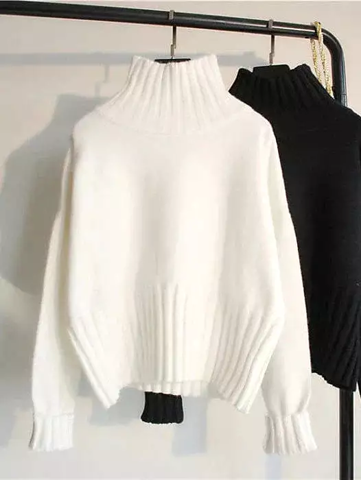 Cozy Women's Turtleneck Pullover Sweater - Black/White