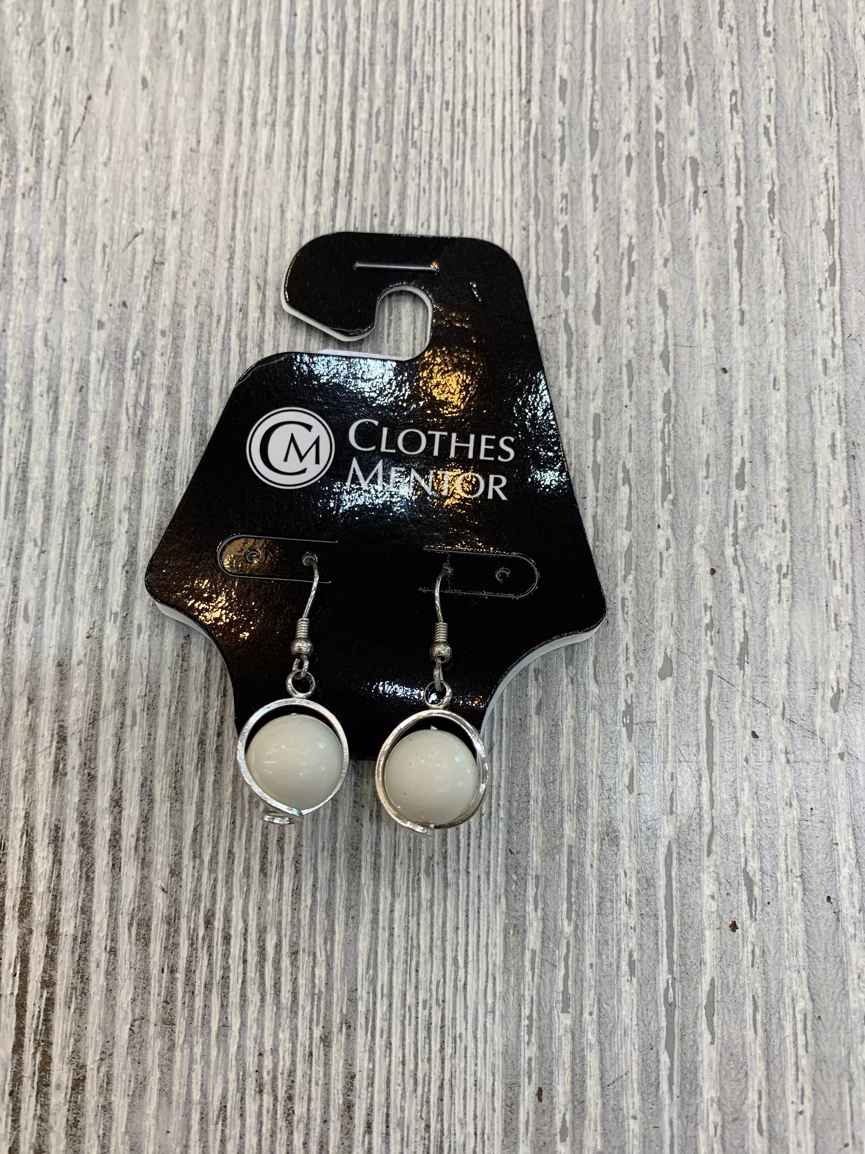 Earrings Dangle/drop By Clothes Mentor