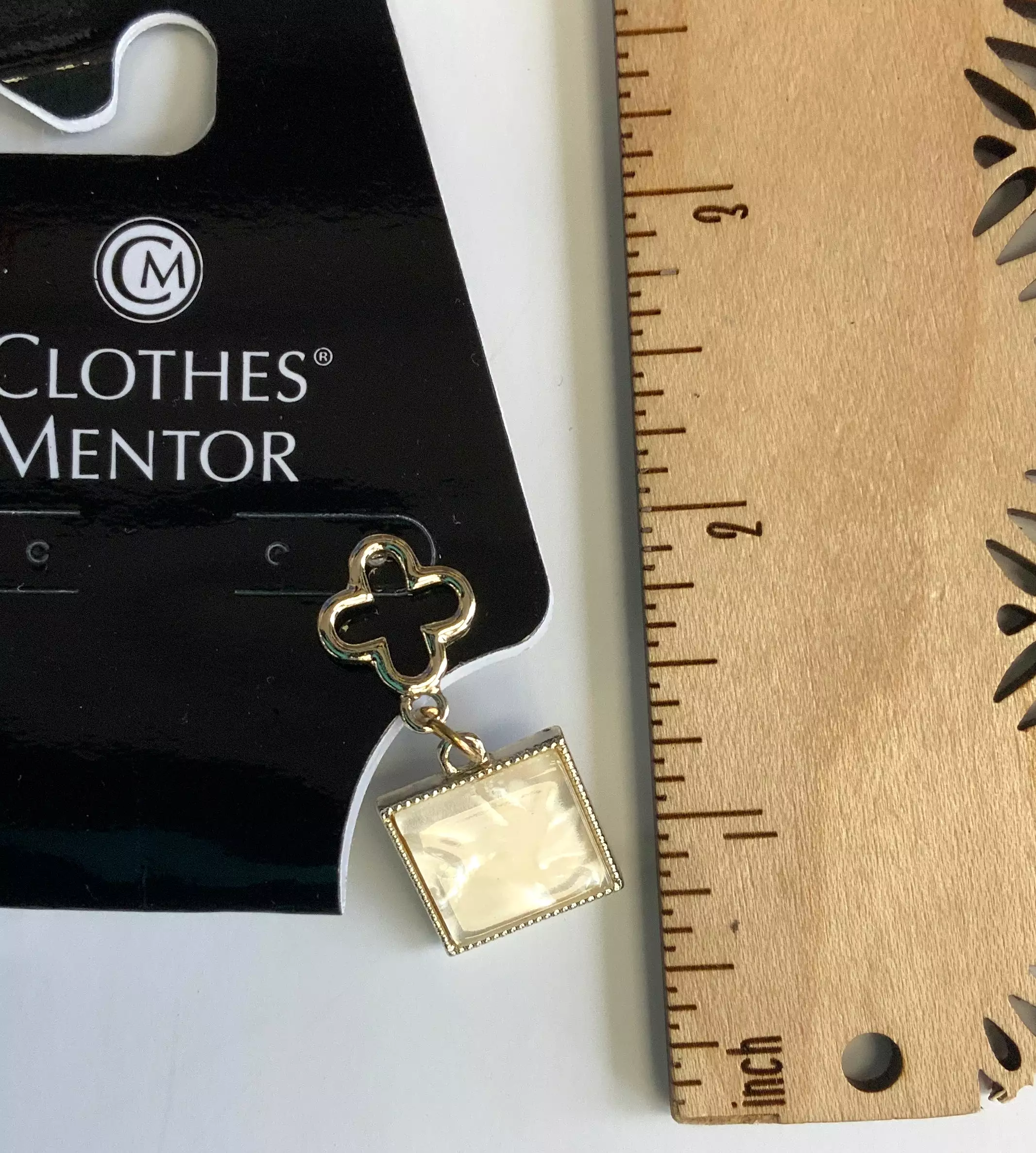 Earrings Dangle/drop By Clothes Mentor