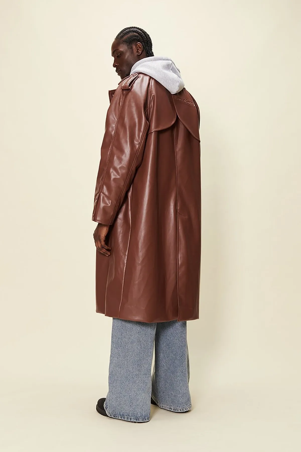 Montague Trench - Chestnut