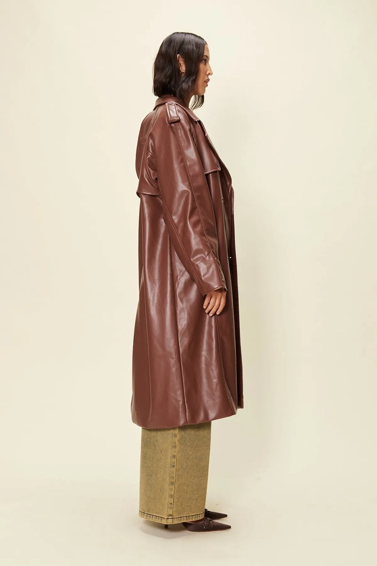 Montague Trench - Chestnut