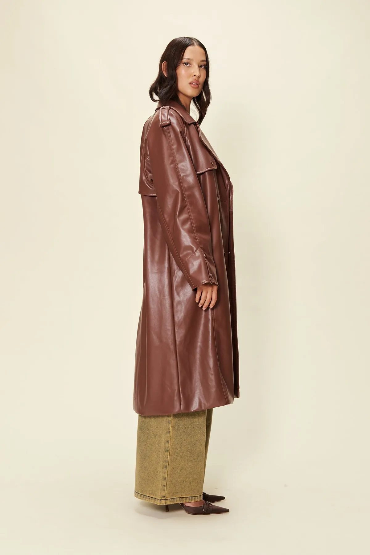 Montague Trench - Chestnut