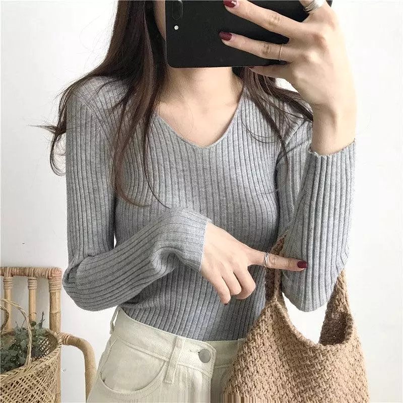 V-Neck Slim Knitted Sweater