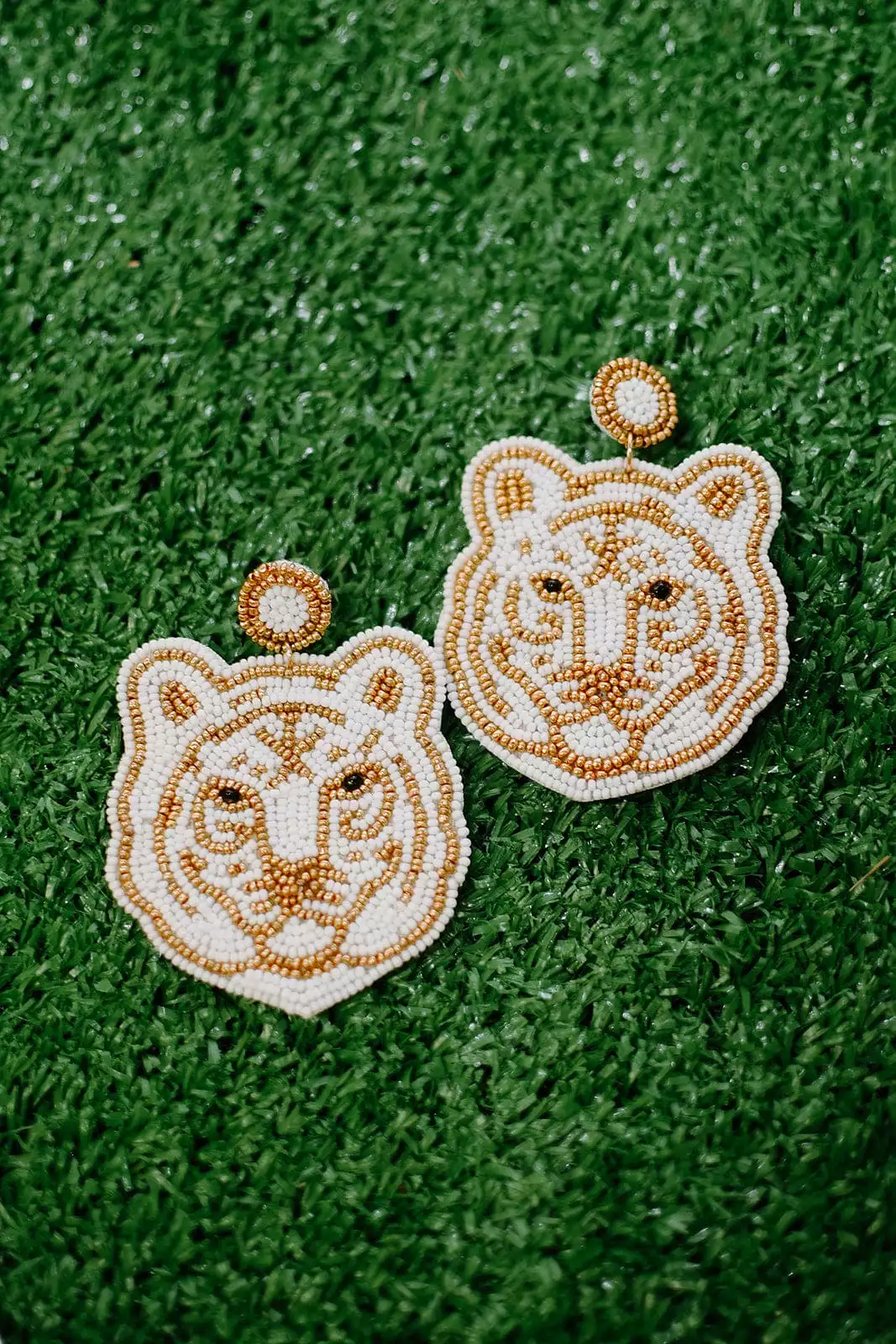 White & Gold Tiger Head Beaded Earring