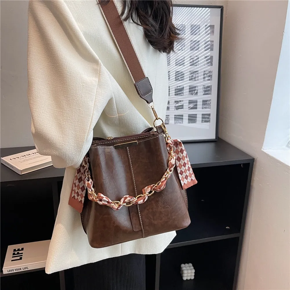 Women's Vintage Designer Bucket Shape Crossbody Shoulder Handbag